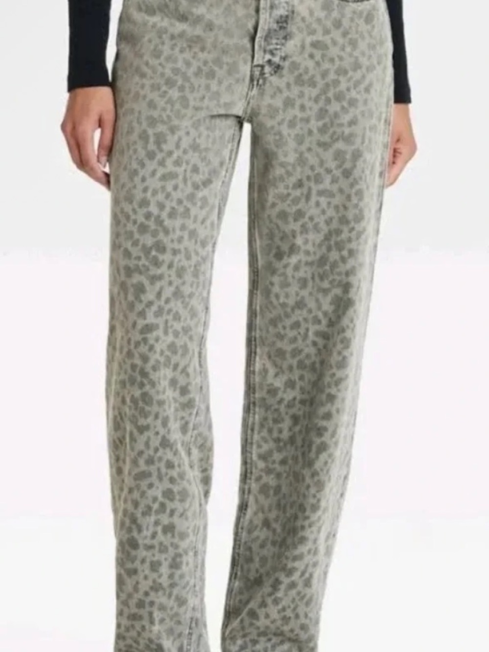 Universal Thread Grey Leopard Straight-Leg Jeans